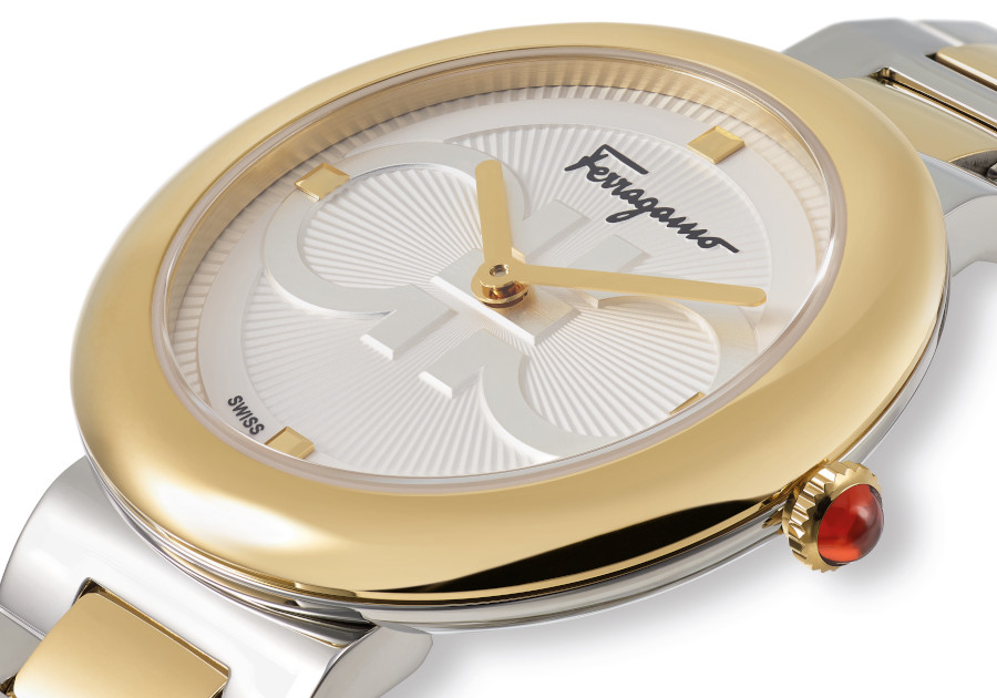 FERRAGAMO CHIC